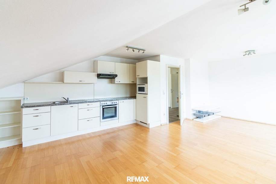 Zuhause unterm Dach – interessante Mietwohnung!, Wohnung-miete, 595,00,€, 4540 Steyr-Land