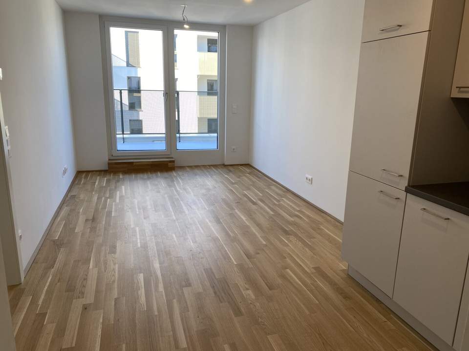 Charmante 2-Zimmer-Dachterrassenwohnung inkl. moderner Komplettküche und Kellerabteil / K2-63