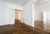 Stilvolle 5-Zimmer-Altbauwohnung in der Lindengasse