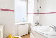Klassischer Wiener Altbau trifft zentrale Lage – Wohnung mit Charme & Gestaltungsspielraum