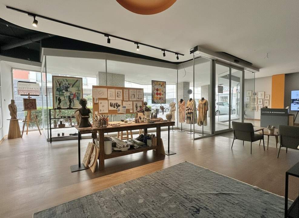 Geschäftslokal mit maximaler Gestaltungsfreiheit | Showroom, Atelier oder Studio | unbefristete Geschäftsfläche in stark frequentierter Lage mit optimalen Werbemöglichkeiten