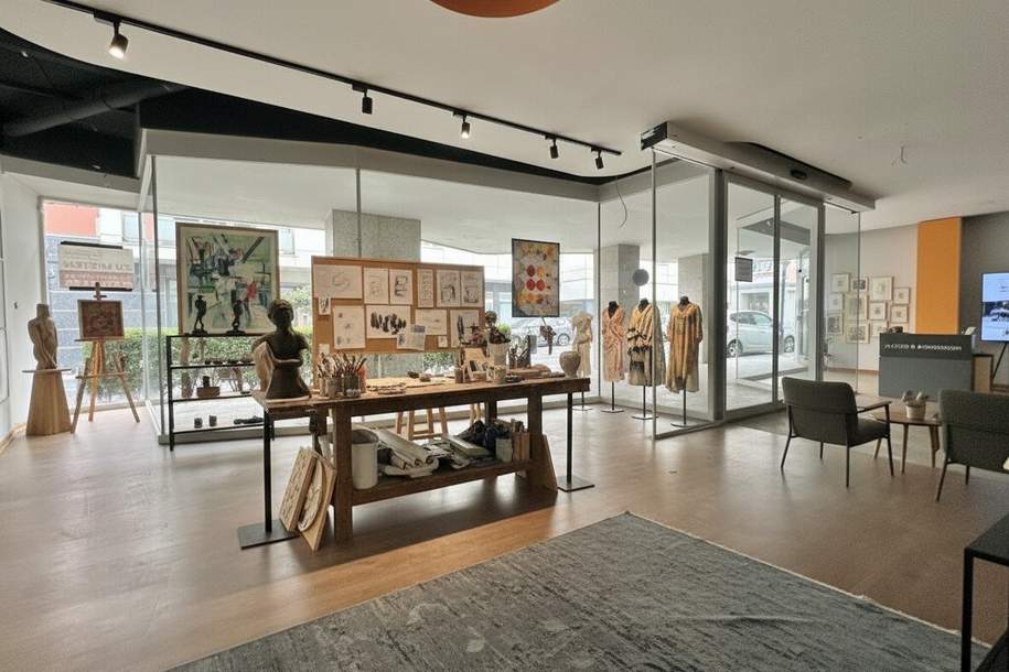 Geschäftslokal mit maximaler Gestaltungsfreiheit | Showroom, Atelier oder Studio | unbefristete Geschäftsfläche in stark frequentierter Lage mit optimalen Werbemöglichkeiten, Gewerbeobjekt-miete, 1.500,00,€, 2410 Bruck an der Leitha