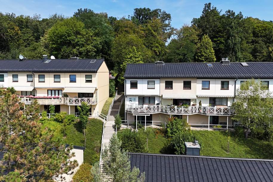 Reihenhaus an der Stadtgrenze mit Eigengarten, Garagenplatz und riesigem Gemeinschaftsgarten, Haus-kauf, 490.000,€, 1140 Wien 14., Penzing