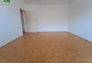 In wenigen Schritten in der Fußgängerzone – geräumige Genossenschaftswohnung in bester Lage