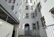 RUHIGES INNENHOF-ALTBAUJUWEL NÄHE MILLENNIUM CITY – ERSTBEZUG NACH DESIGN-SANIERUNG