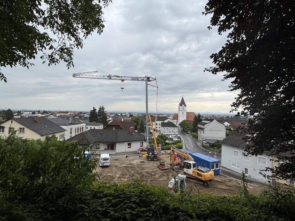 BAUSTART erfolgt! Über den Dächern: Penthouse in der Villenstraße