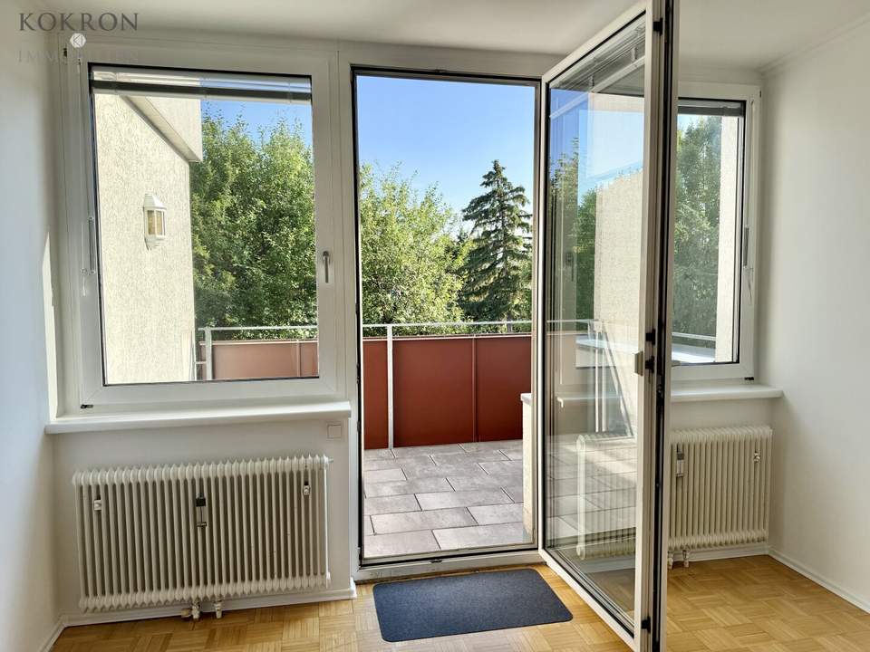 Unter € 400.000,-! 5-Zimmer-Wohnung und Garage, frisch renoviert, U-Bahn-Nähe