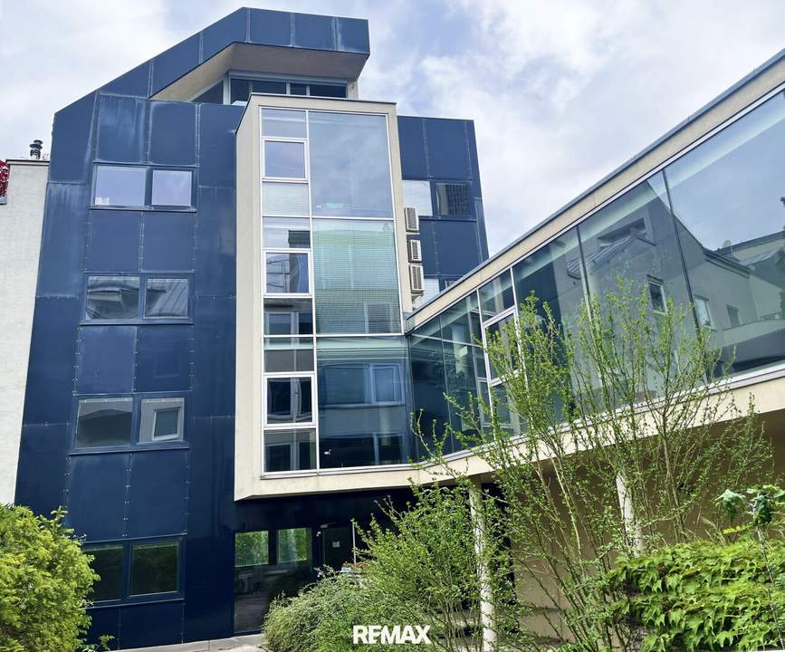 Modernes Praxishaus/ Bürohaus in Hietzing mit Garage &amp; 4 Stellplätzen