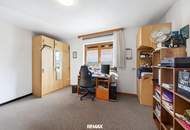 4-Zimmerwohnung mit Gartenanteil, Garage, Keller und Lager!