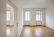 Altbau-Liebe auf den ersten Blick: Hell, hoch, einzigartig!