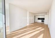 DC2 Tower 40. Etage - Erstbezug mit Loggia