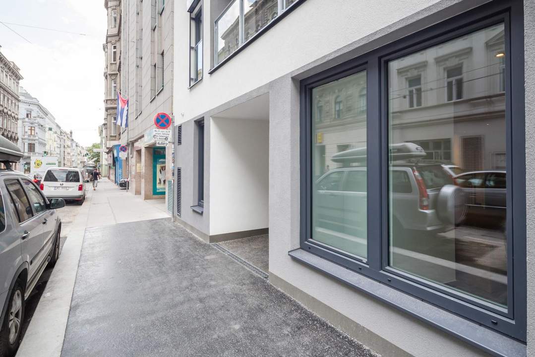 Neuwertiges Geschäftslokal in sehr guter Lage