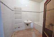 1.100m² isolierte Lagerhalle mit 250m² Büro | Rampen &amp; ebenerdige Einfahrt möglich | optional bis zu ca. 2.000m² Lager möglich