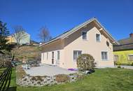 Ein- oder Zweifamilienhaus in bester Wohnqualität mit Garten und Carport in Toplage!