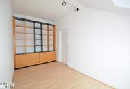 ROCHUSMARKT / U3 - DACHGESCHOSSWOHNUNG MIT TERRASSE UND FERNBLICK