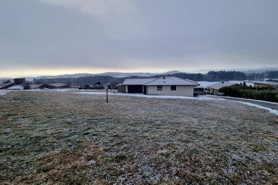 Wohnen mit Weit und Gebirgsblick – sonniges Baugrundstück in Traumlage, Grund und Boden-kauf, 195.000,€, 5232 Braunau am Inn