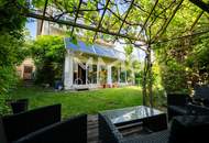 Zweifamilienhaus in schöner grüner Lage mit Swimming-Pool, Sauna.