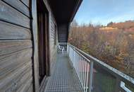 Haus mit zwei Wohneinheiten und Gartenidylle