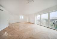 Elegante Dachgeschoss 5-Zimmer Wohnung mit großer Terrasse, Erstbezug!