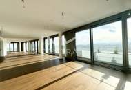 Traum-Apartment mit Rundumblick und 86 qm Balkon . Gym, Sauna, Pool, Bar, Restaurant &amp; Lounges