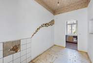Helle Altbauwohnung inklusive Balkon - sanierungsbedürftig