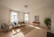 ++NEU++ Altbaucharme neu entdecken: 2-Zimmer Wohnung zum Sanieren mit viel Potenzial