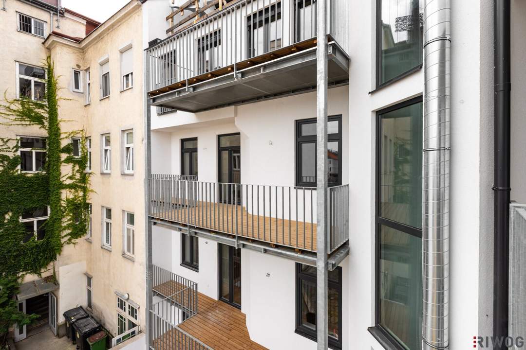 An der neuen U5 | 3-Zimmer Altbauwohnung mit hofseitigem Balkon | ERSTBEZUG nach Sanierung