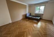 Großzügige Familienwohnung mit Garten und Garage