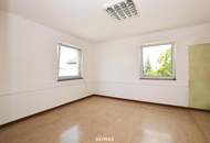 Miethaus mit Parkplätzen im Gewerbegebiet Wiener Neudorf