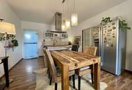 Neuwertige Wohnung mit guter Aufteilung - 2 Carports - ein extra Raum mit extra Zugang für Gewerbe!