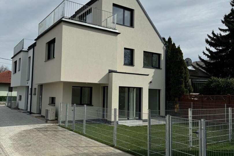 Erstbezug mit Garten und 2 Terrassen: Moderne Doppelhaushälfte in Top-Lage von Wien für 839.000,00 €!, Haus-kauf, 839.000,€, 1220 Wien 22., Donaustadt