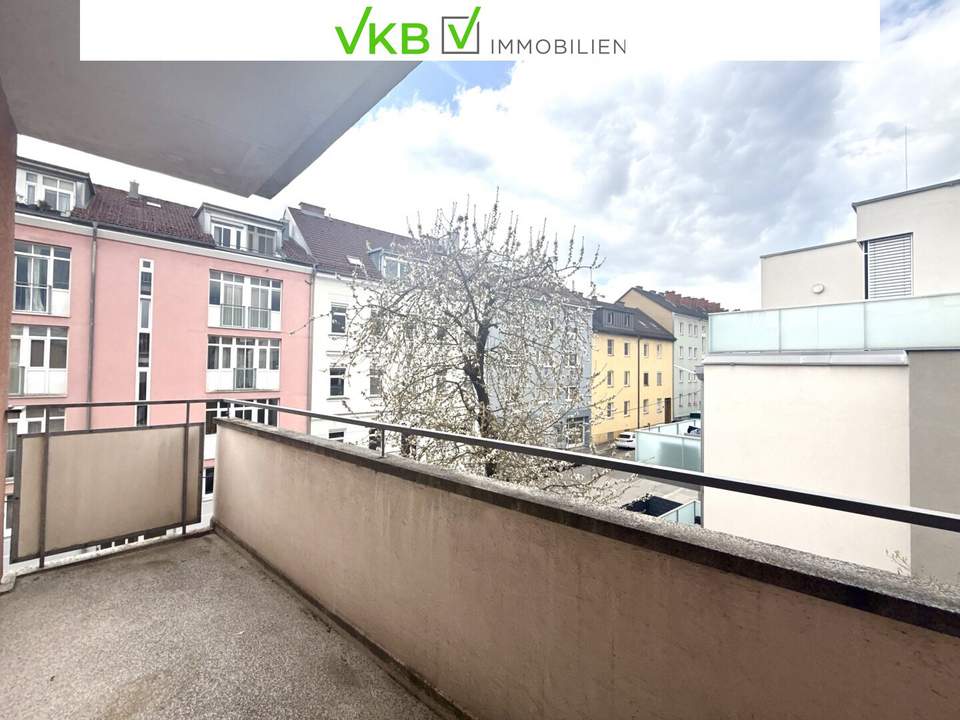 Licht, Luft &amp; Lebensqualität – 5 Zimmer am Auberg mit Loggia und Balkon