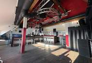 Großzügiges Geschäftslokal über 2 Ebenen mit Potenzial inkl. renovierungsbedürftiger Wohnung - Ideal auch als Eventlocation!
