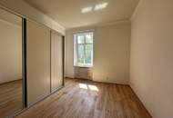 wunderschöne großzügige Altbauwohnung mitten in Gmunden