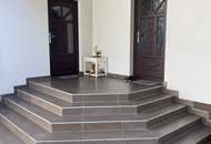 Mehrfamilienhaus mit Garten