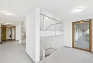 PROVISIONSFREI! 3-Zimmer-Dachgeschoß mit urbanem Fernblick und Terrasse