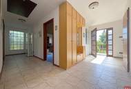 Gepflegter, vollunterkellerter Bungalow mit großem Garten in ruhiger Siedlungslage