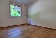 ERSTBEZUG NACH RENOVIERUNG | 3-ZIMMER-WOHNUNG MIT SÜD-LOGGIA, PARKPLATZ & BALKONKRAFTWERK