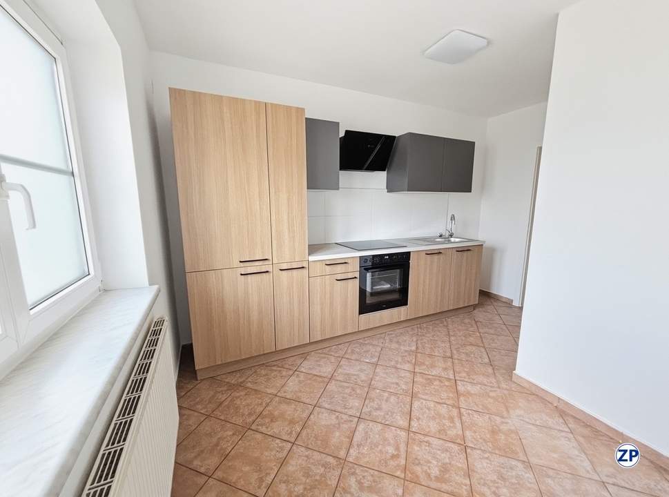 Sanierte 3 Zimmer-Wohnung bei der U6 Siebenhirten !