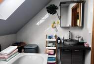 "Solides Haus mit Garten und Pool"