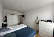 UNBEFRISTETE große 5 Zimmer im frisch ausgebauten Dachgeschoss mit DG-Terrasse!