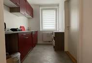 Sonnige Wohlfühlwohnung in Steyr mit Grünblick: perfekt geschnittene Räume, modernes Bad &amp; top Verkehrsanbindung – ideal für Singles, Paare oder kleine Familien mit Anspruch auf Lebensqualität und gepflegte Umgebung.