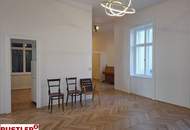 Stuck, Kachelofen, Flügeltüren: Altbauliebe mit Klopfbalkon