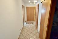 GROSSZÜGIGE VILLA IN BOCKFLIEß MIT 11 ZIMMER, POOL, DOPPELGARAGE UND WUNDERSCHÖNEM GARTEN