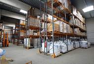 Lagerhalle/Logistikfläche***Laderampe***