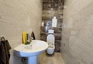 Gewerbehalle * automatisches Rolltor * 2 KFZ Abstellplätze*