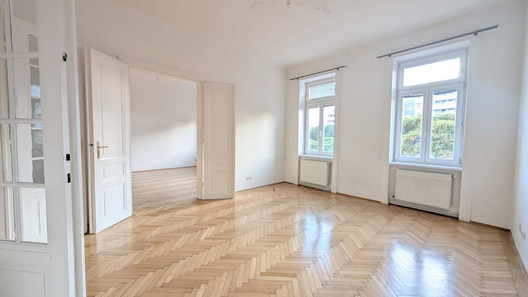 Altbau mit Charakter | 3 Zimmer, Fischgrätparkett und Grünblick am Apollopark