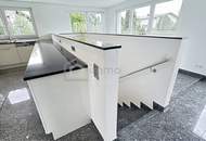 Sehr großes Einfamilienhaus mit Hallenbad/Schwimmbad, Massage-Badewannen, für eine größere Familie oder Paare, die sehr viel Bewegungsspielraum lieben.