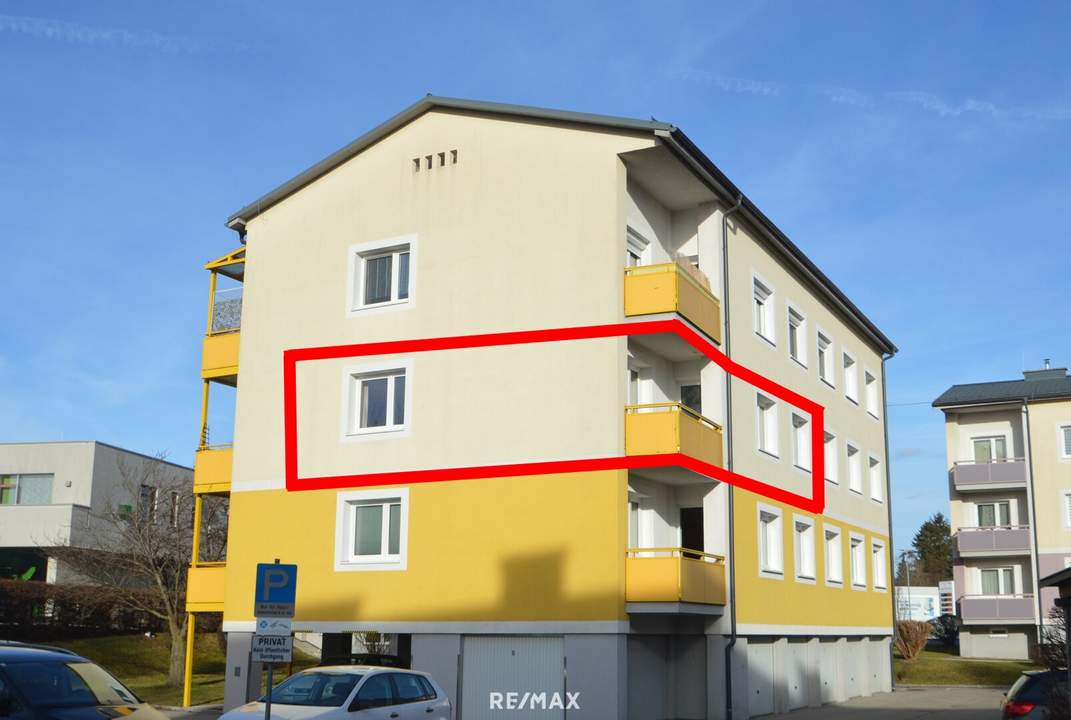 Zentrale 3-Zimmer Wohnung mit Balkon
