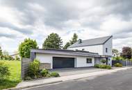 Exklusives Architektenhaus – bezugsfertig, repräsentativ, außergewöhnlich | Edelstahlpool